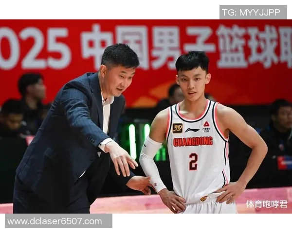 杜锋赛后感慨球队失利原因强调犯规过多对比赛的影响与伤害 杜锋赛后感慨球队失利原因强调犯规过多对比赛的影响与伤害